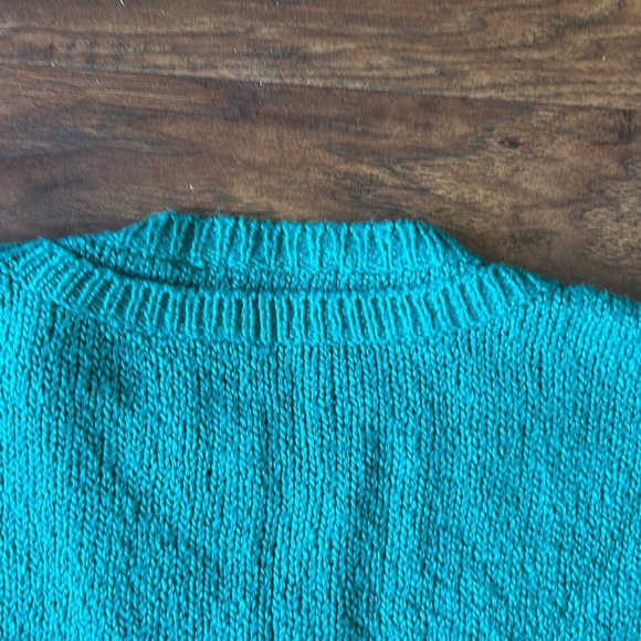 Vintage Green Sweater - Picture 6 of 6